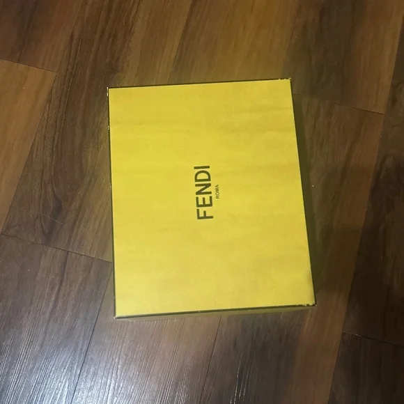 FENDI  FIRST LOGO HEEL 41 - Picture 4 of 7